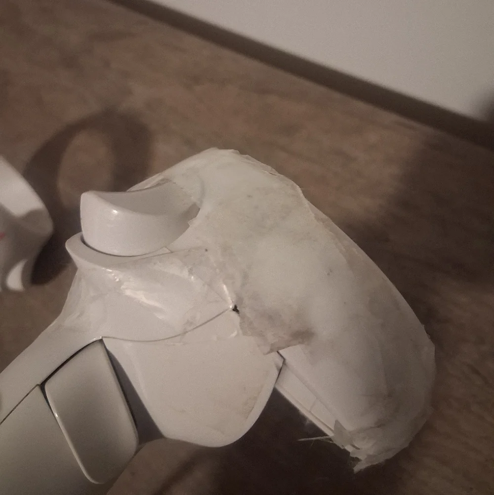 Meta / Oculus Quest 2 VR Controller Pair Left and Right. UNTESTED- PARTS ONLY!!!